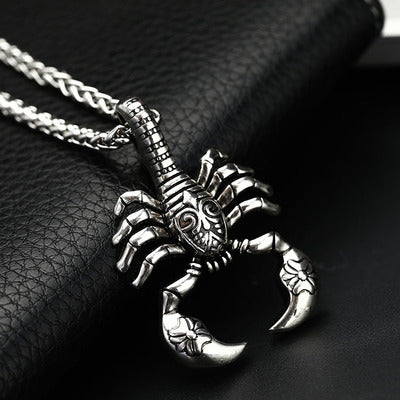 The explosion models of European and American fashion men's titanium necklace Necklace titanium small jewelry goods wholesale trade